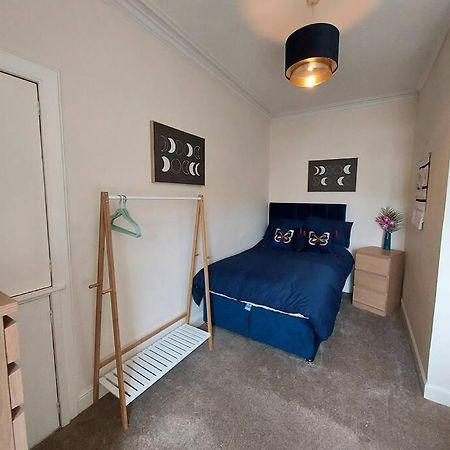 Lovely 2 Bedroom Apartment In The Centre Of Hawick Dış mekan fotoğraf